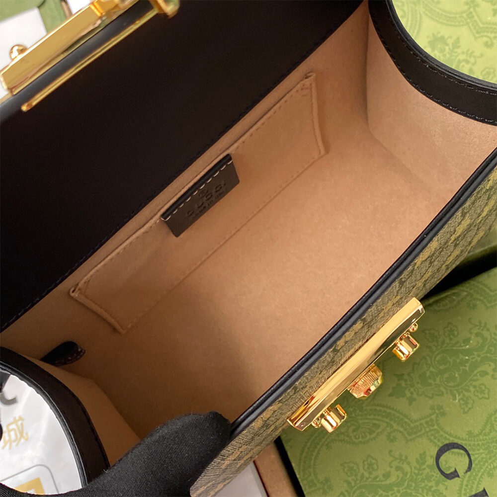 022a3bad4efbc62a3c0bea31fd0536d8-1