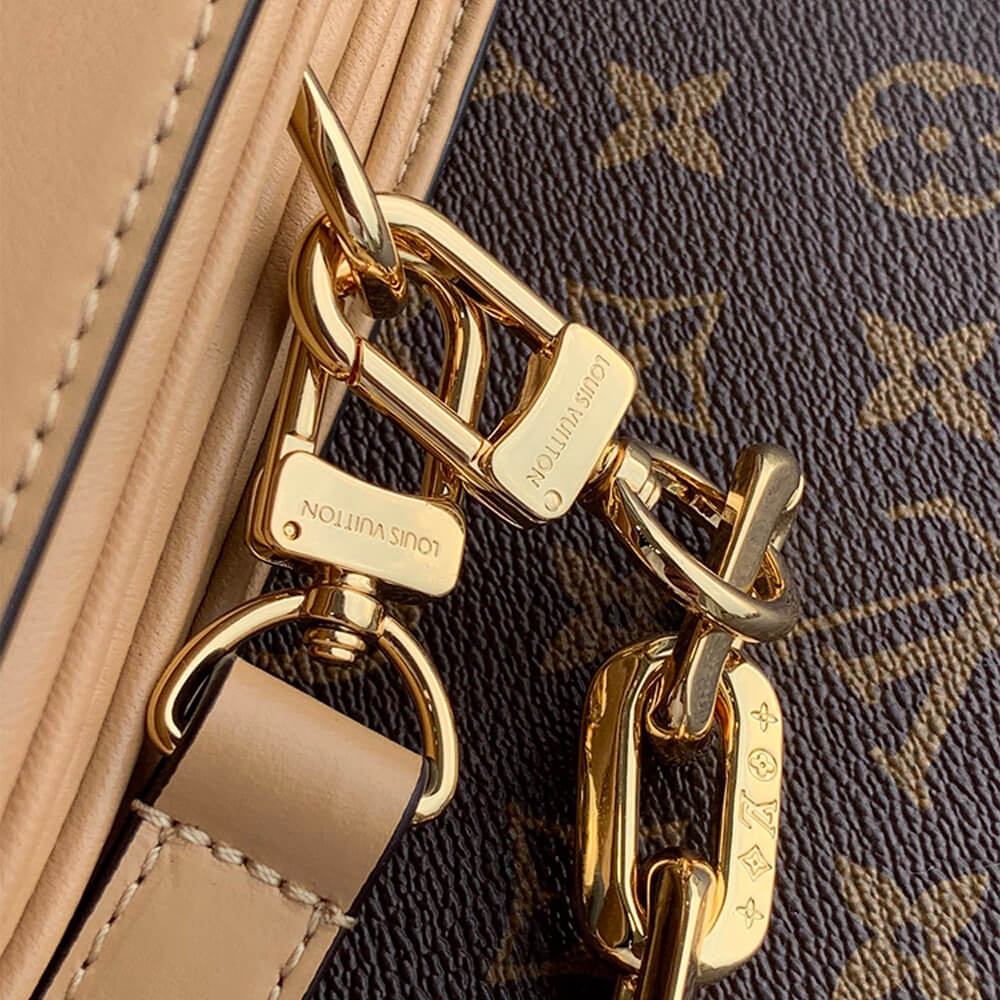 02b6c2d99657e717e210638c5d4c3599