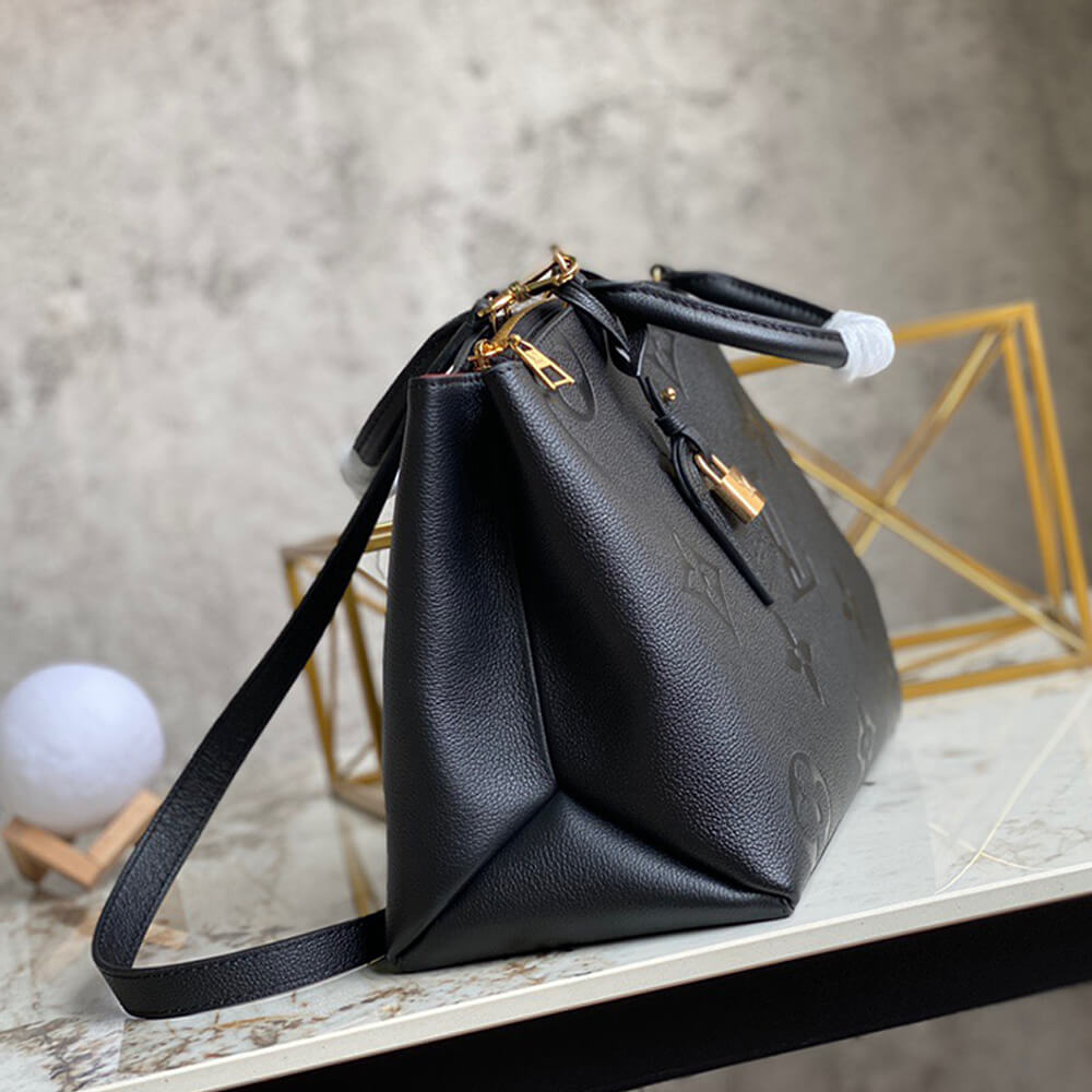 127e6dfc3bd9a5472170d8775d64f3b7