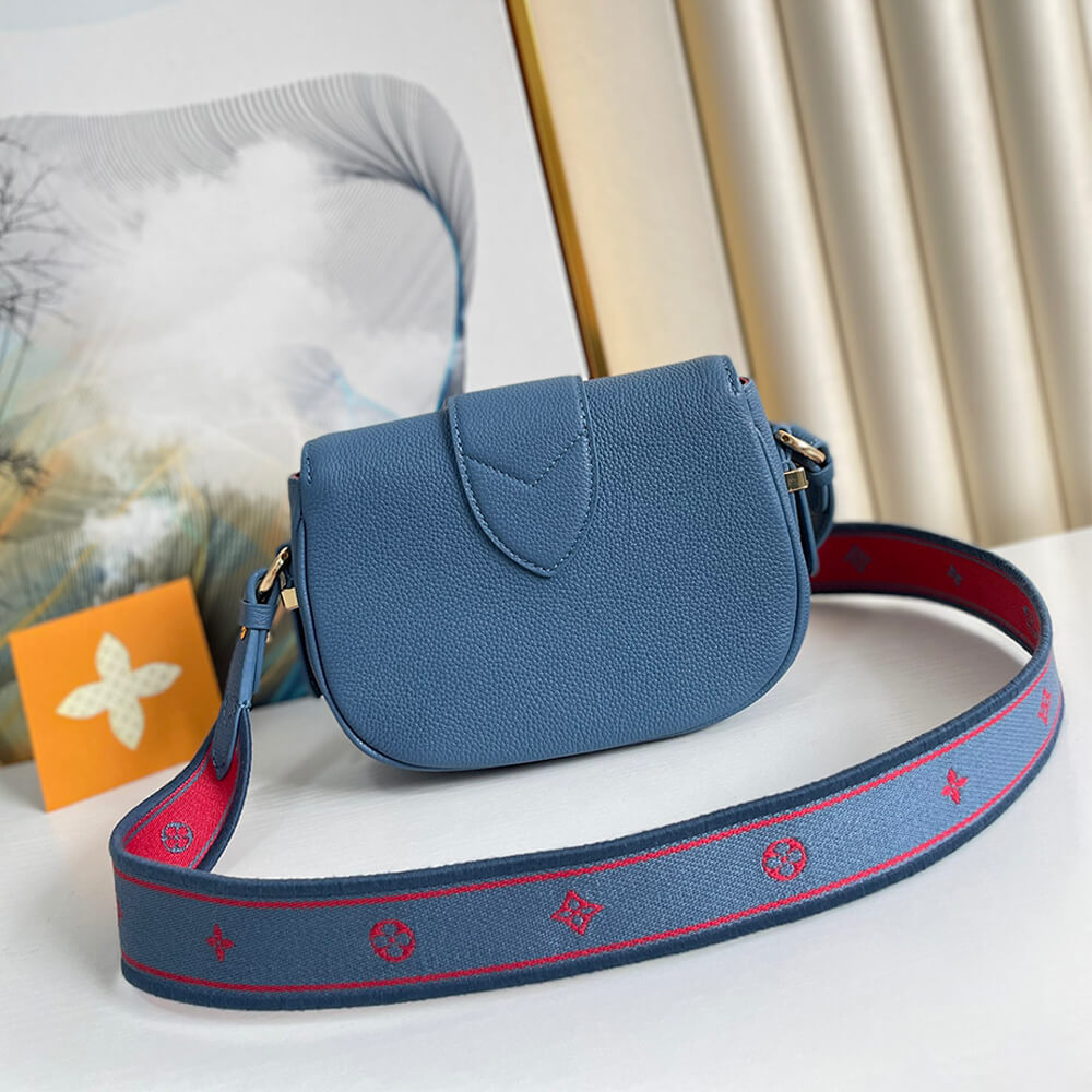 173b1cd39cc103d10a0d1d5c04b9c4e2