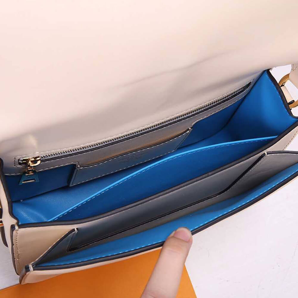 4b5952df8aed17575385c83289f78ac5