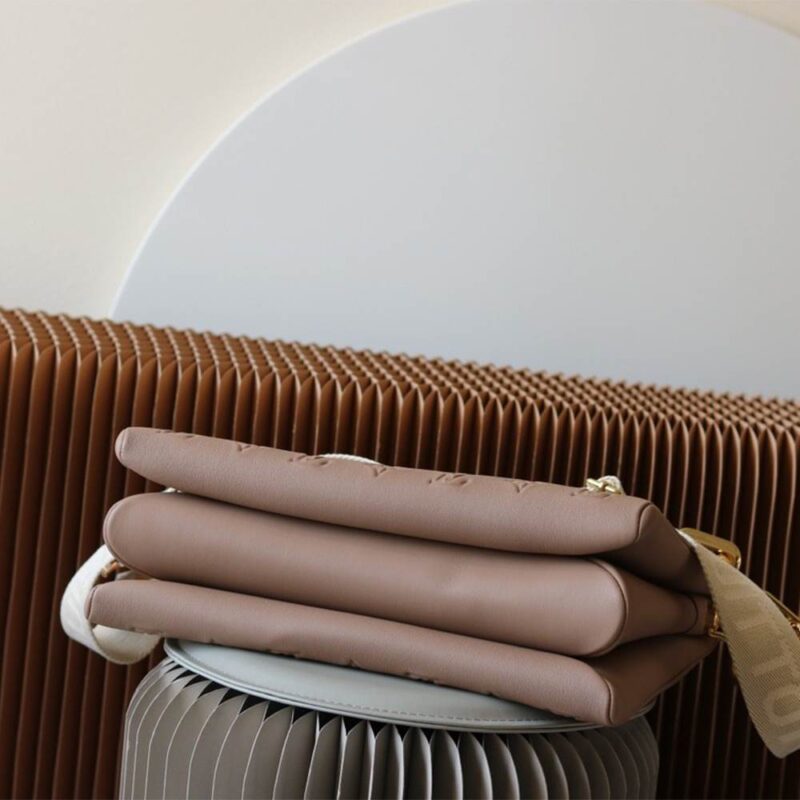 LV Coussin MM(HIGH-END GRADE)