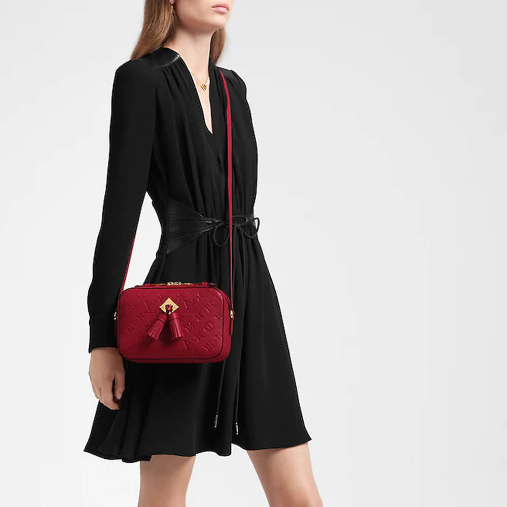 5d92e6fa20d48865070f089252ec9cb9-1