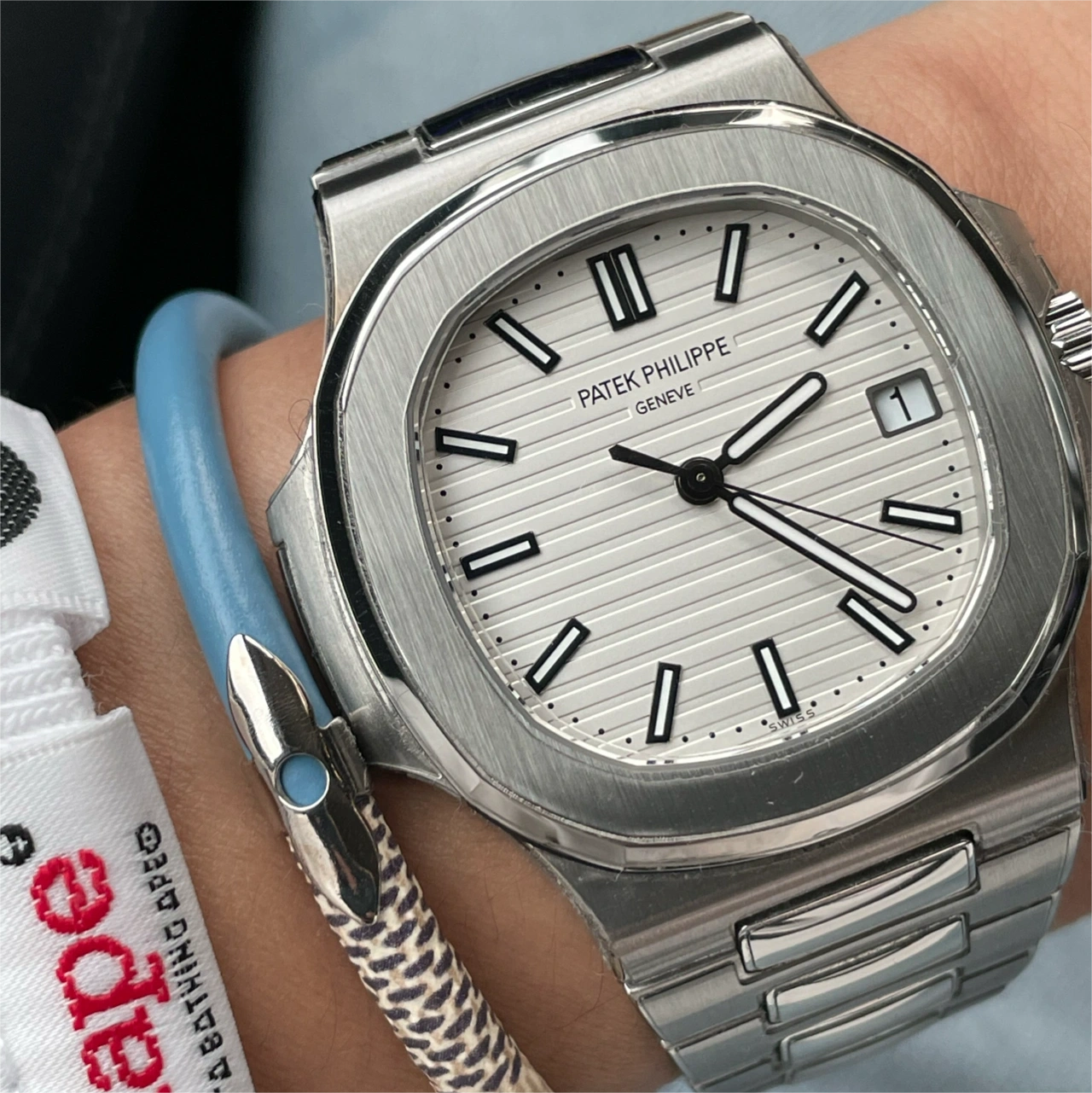 6febafa39372273f5865cb2eba0f33c2