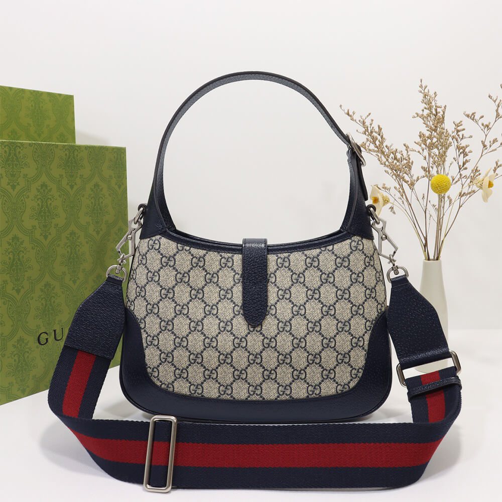 94edaa43d560b0bd79a101c3ee586767