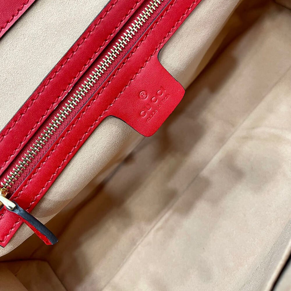 a7d7a905ba472e6c1c7aa788743228f2-1