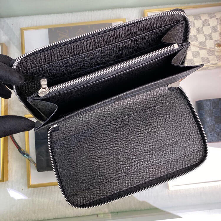 c01637f567c112e4bc80fc579047104d