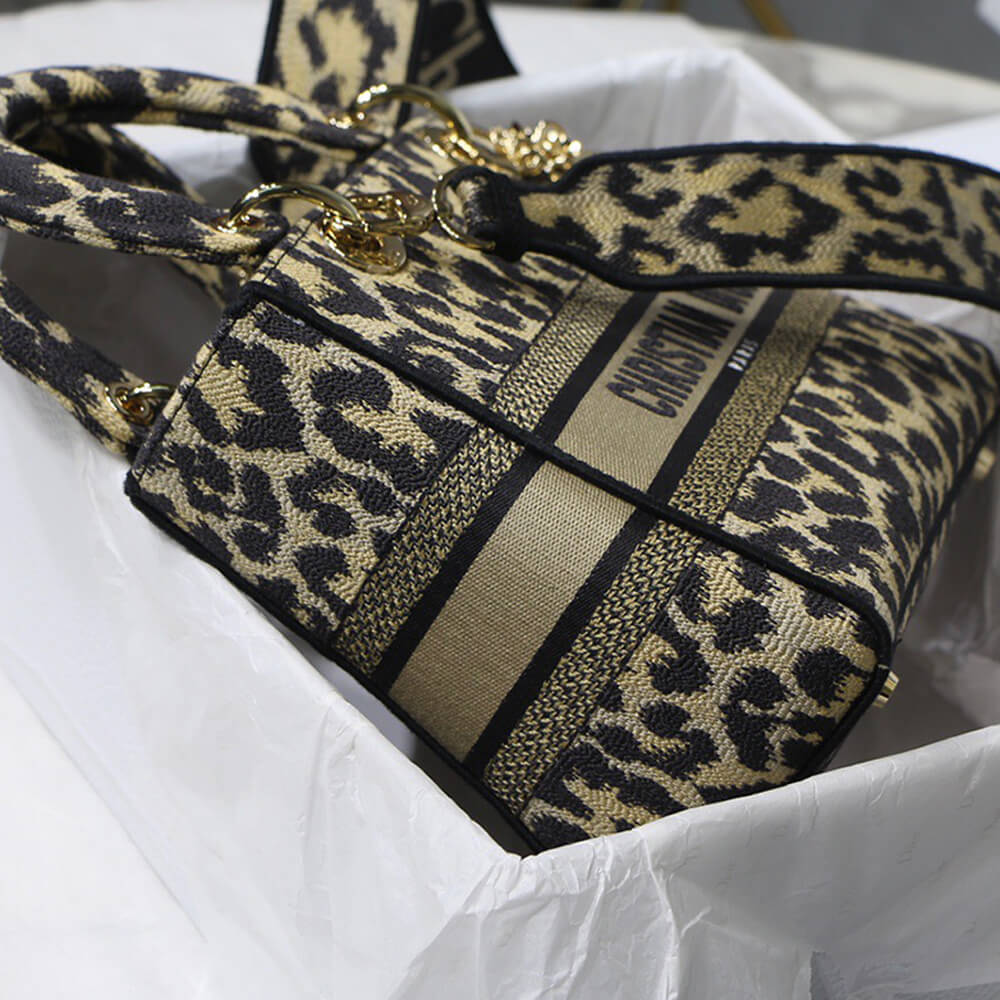 cea39d88d101f25ed6dd7f6f606f410c