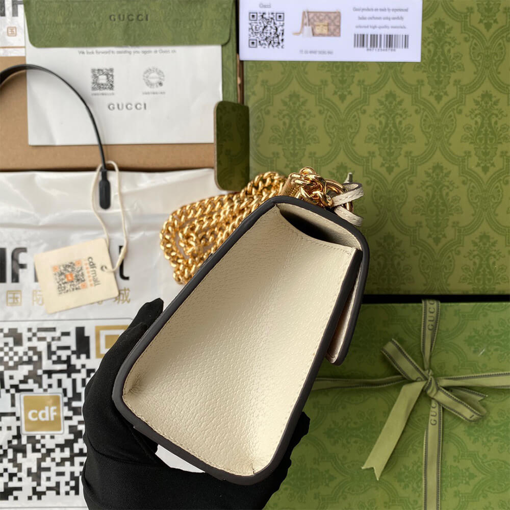 e085f43e8970ab2fb8b47715c7986d1f